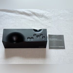 Brookstone Lunar Bluetooth speaker